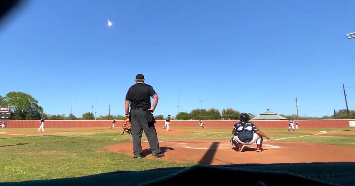 Meteor spotted streaking above Texas responsible for sonic booms, NASA says