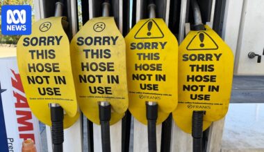 Victorian service stations run out of fuel as Middle East war spikes demand