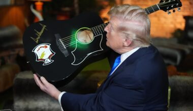Donald Trump visits Graceland, muses if he could beat Elvis Presley in a fight