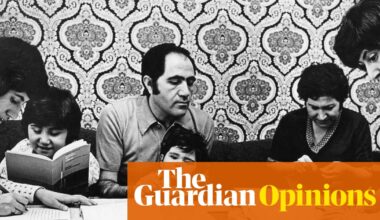 In an Istanbul market, I came across an old German phrase book – and a reminder of how not to speak to migrants | Carolin Würfel