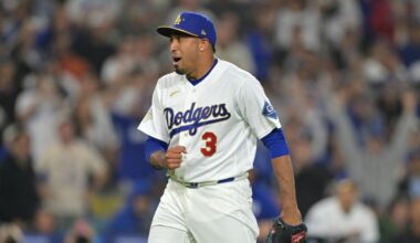 Diaz thrills Dodger Stadium with trumpet entrance, first save