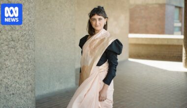 The Offbeat Sari challenges cliches made about the 'traditional' and 'uncomfortable' sari