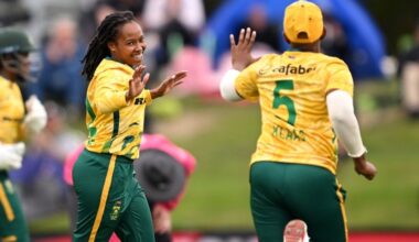 South Africa bowl first in series opener, Kayla Reyneke gets maiden ODI cap