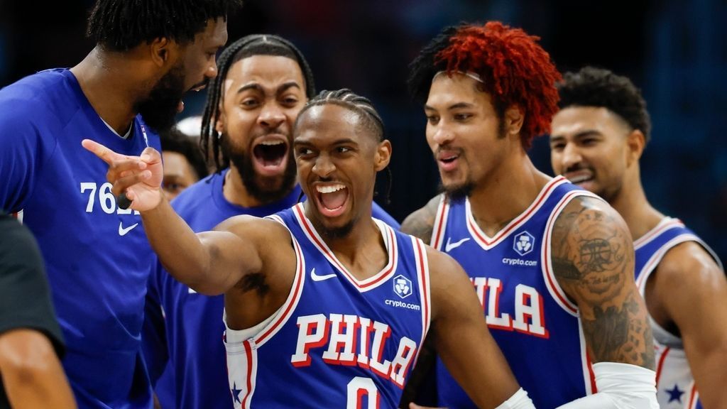 Tyrese Maxey returns as healthy 76ers rally past Hornets