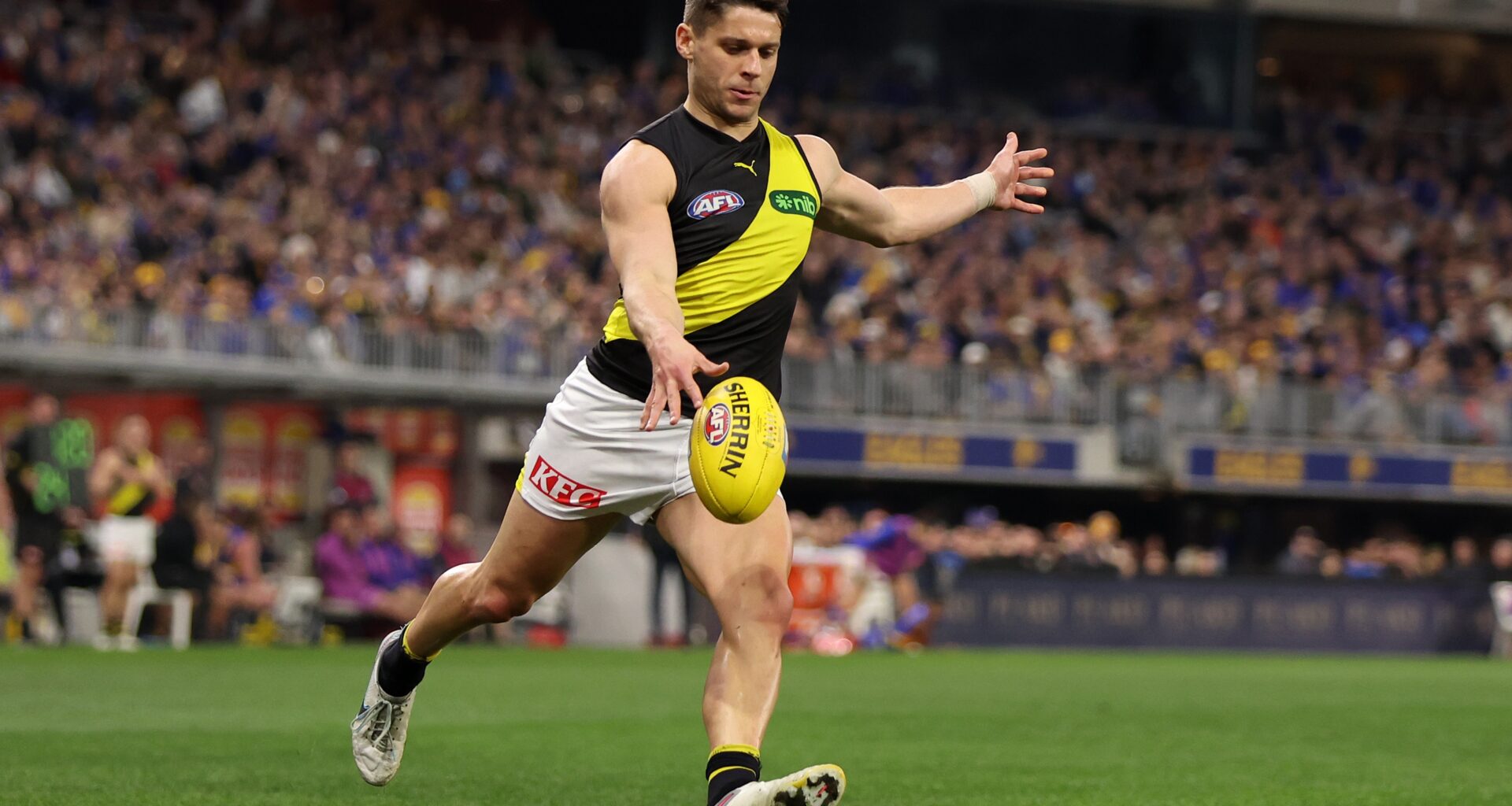 Mixed news for Tigers, Crows gun ready for return