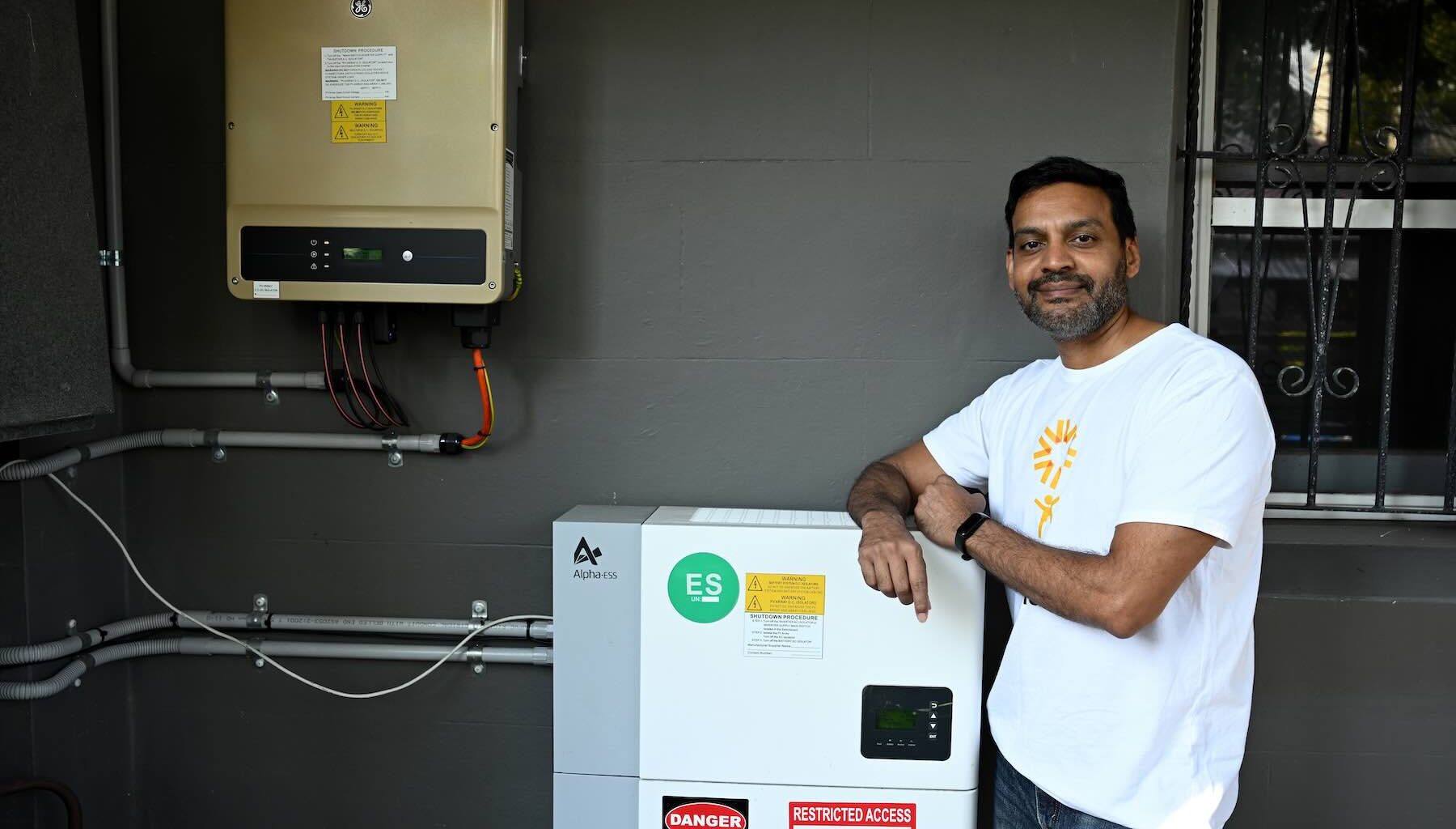 Home battery installs hit quarter-million mark under federal rebate. But is the party over?