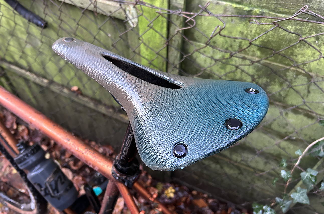 Brooks Cambium C17 Carved saddle - Cycling News