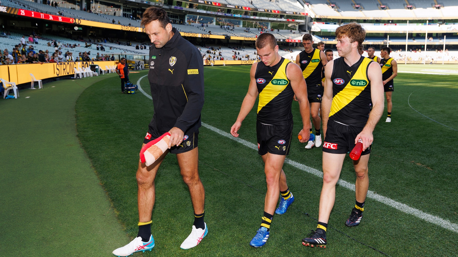 Stars hamstrung as Suns beat Tigers