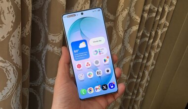 Sky Blue S26 Ultra Home Screen.