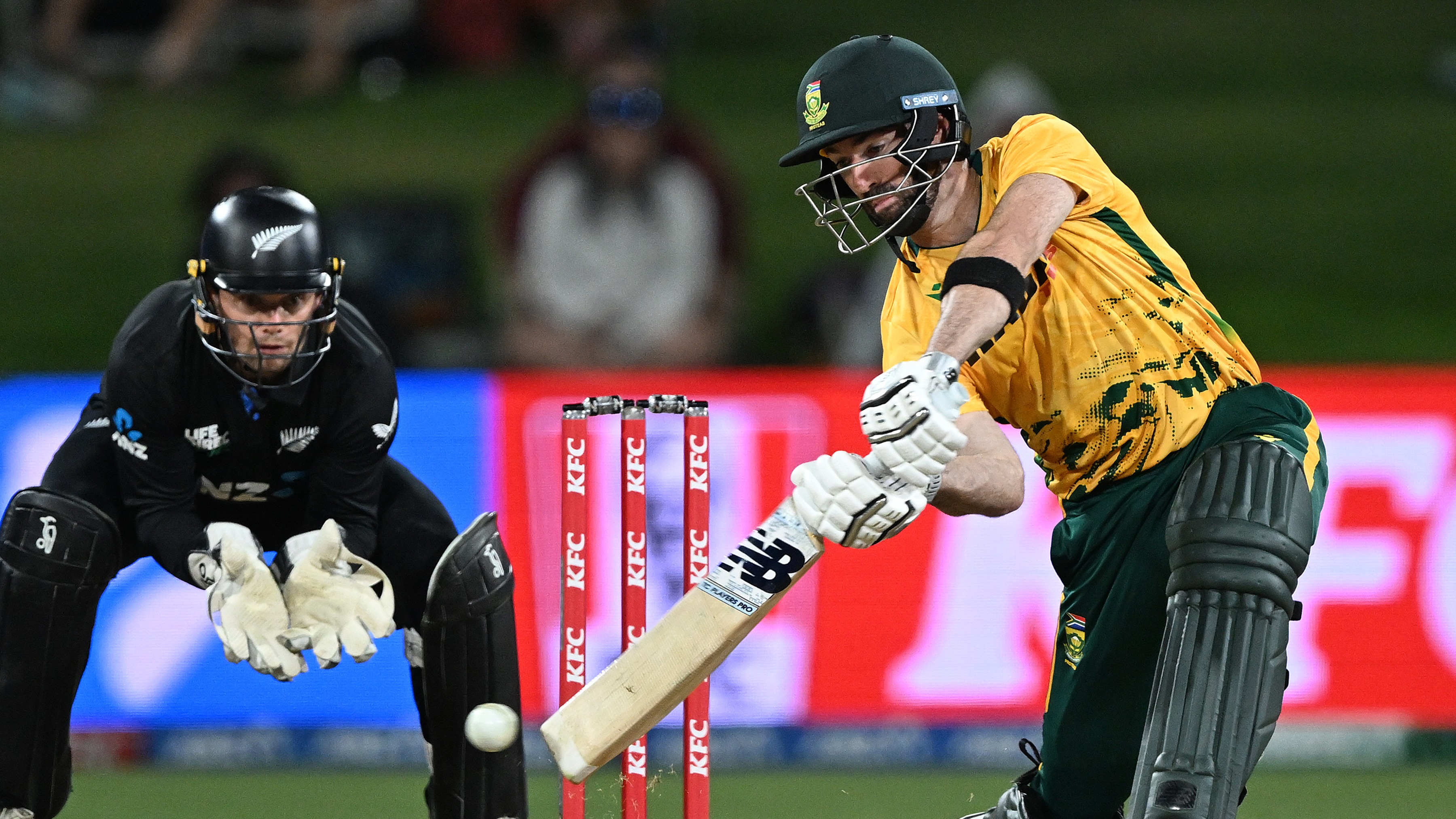 Connor Esterhuizen, Tom Latham, Blackcaps T20