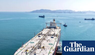 Why has the Iran war sparked fears of stagflation for the global economy? | Oil