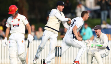 Perry's dramatic injection helps Vics close in on Shield title
