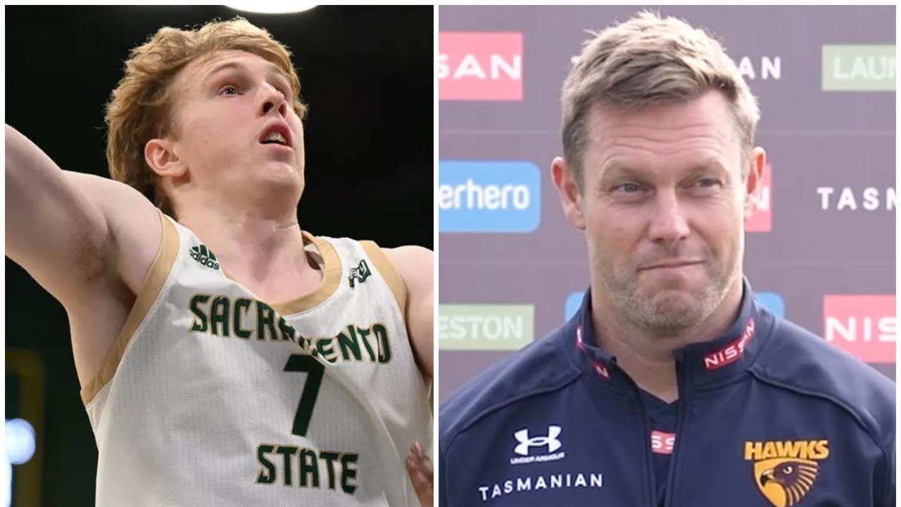 North Melbourne signs college basketball player Lachy Brewer, Jack Ginnivan podcast comments, Sam Mitchell, latest news