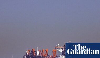 Oil prices rise as Iran war threatens shipping through strait of Hormuz | US-Israel war on Iran