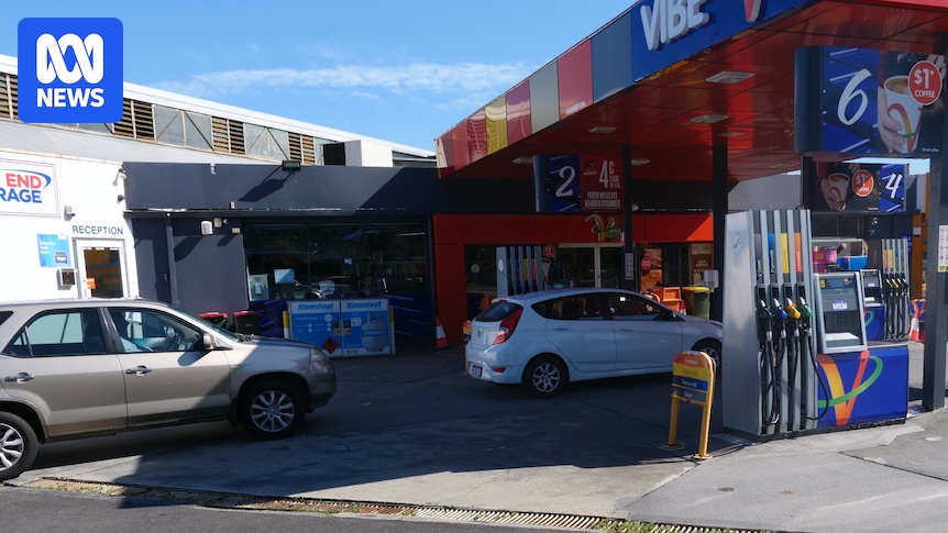 Fuel rationing a chance in Australia if war continues to trim global oil supplies, experts say
