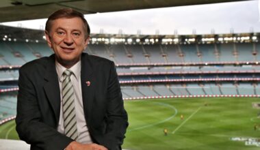 Dennis Cometti tributes, playing career, music background, Australian greats pay tribute to Dennis Cometti, news, obituary