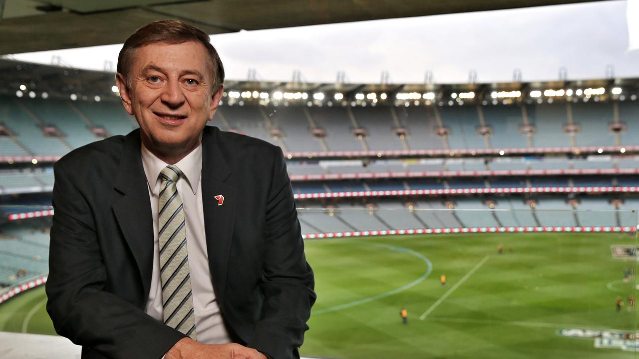 Dennis Cometti tributes, playing career, music background, Australian greats pay tribute to Dennis Cometti, news, obituary