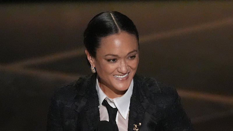 Australia’s hopes dashed as Jessie Buckley pips Rose Byrne for best actress and Jacob Elordi loses to Sean Penn