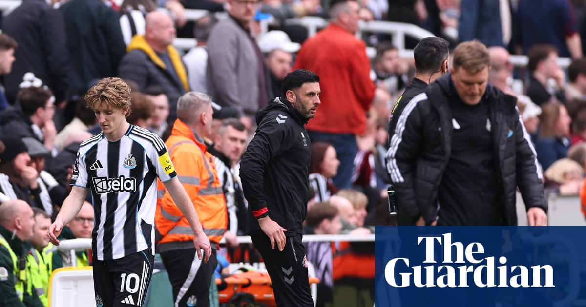 Howe faces Newcastle crisis with chaotic campaign derailing out of control | Newcastle United