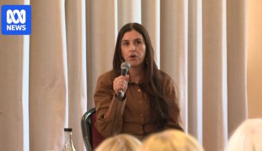 Palestinian Australian author Randa Abdel-Fattah speaks to sell-out sessions at Newcastle Writers' Festival