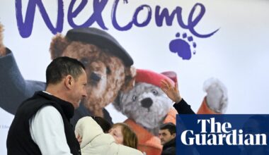 Airline groundings expose depth of world travel’s reliance on Gulf corridor | Airline industry