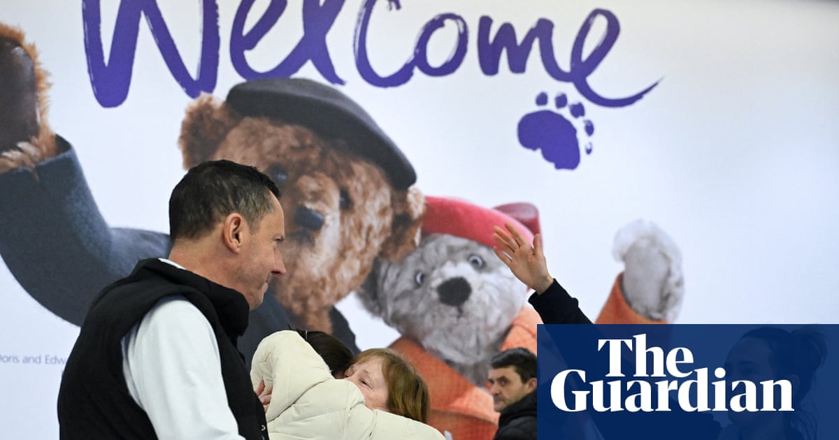 Airline groundings expose depth of world travel’s reliance on Gulf corridor | Airline industry