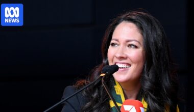 Australian sports presenter Mel McLaughlin reveals lung cancer diagnosis