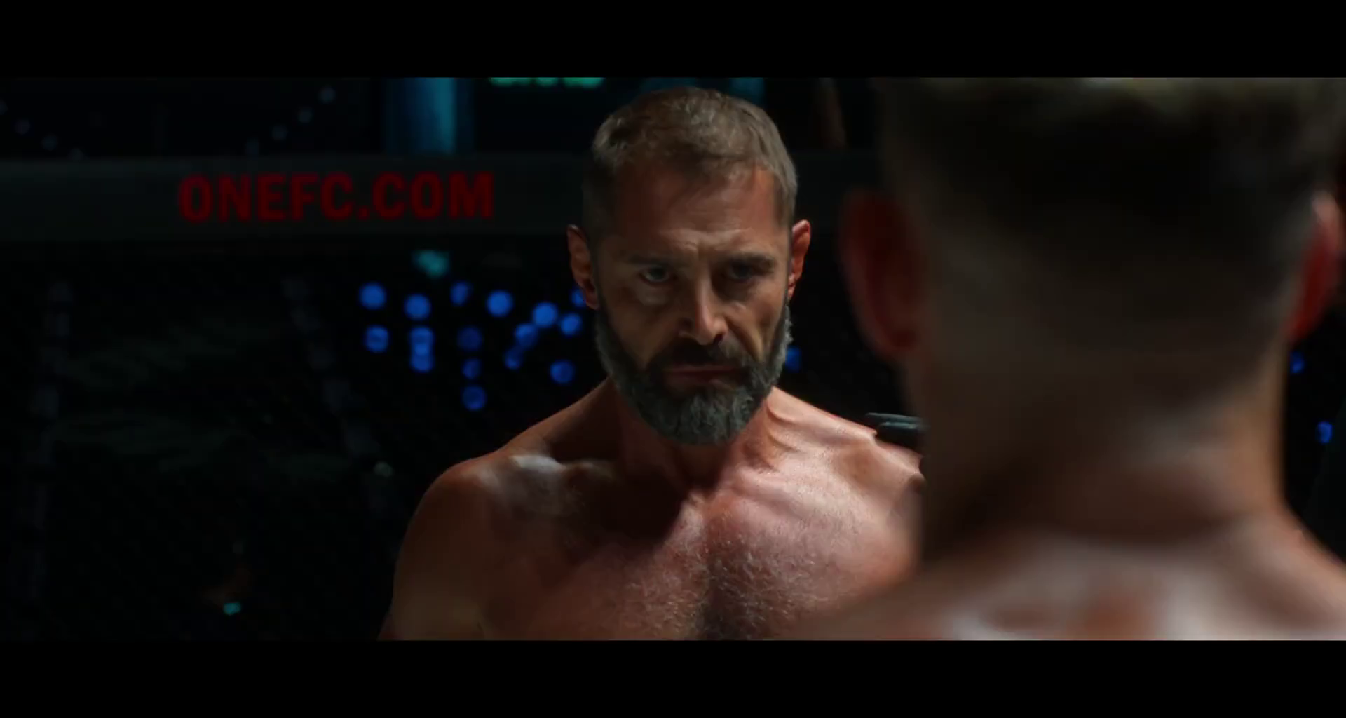 Russell Crowe and Luke Hemsworth star in gritty MMA drama, Beast