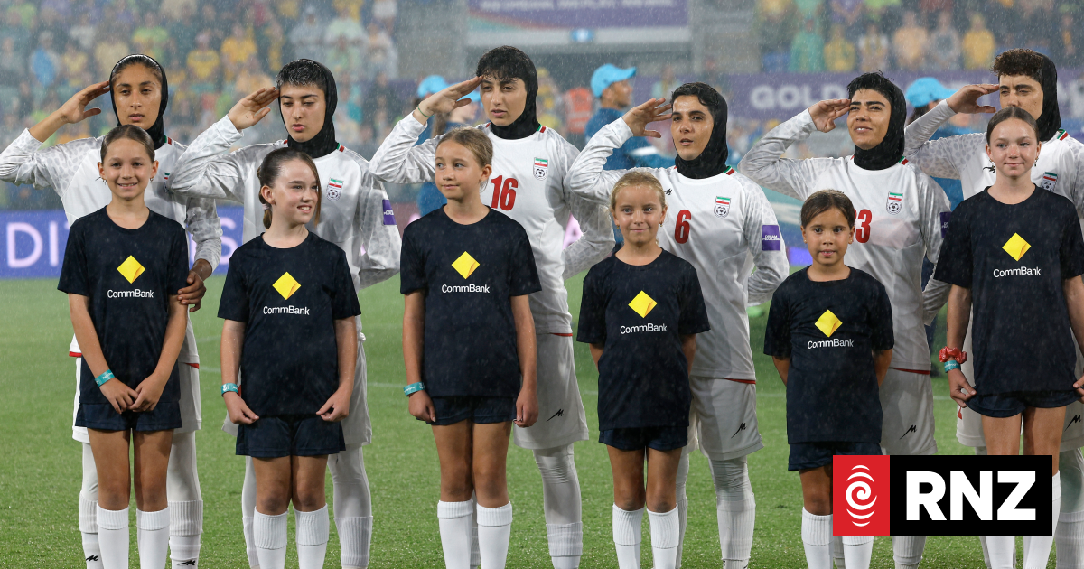 Government may offer asylum to Iranian female football players, Seymour says