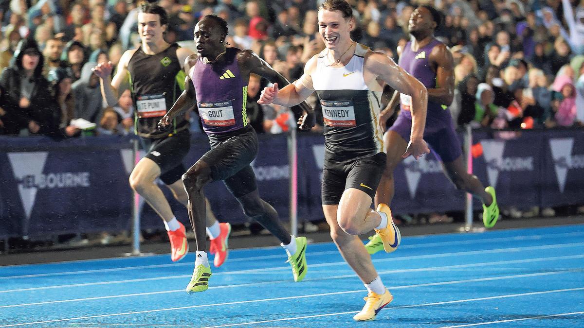 Lachie Kennedy outpoints Gout Gout in blockbuster 200m showdown at Melbourne’s Maurie Plant Meet
