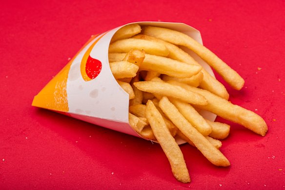 Hungry Jacks' middle-thickness fries.