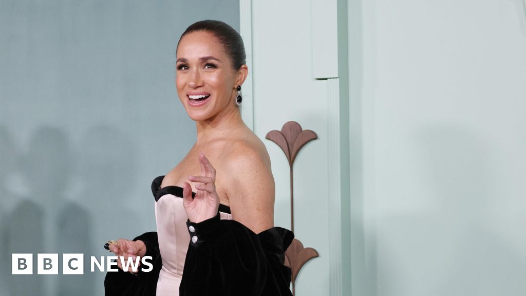 Meghan to headline luxury retreat in Sydney with £1,700 per person tickets - BBC