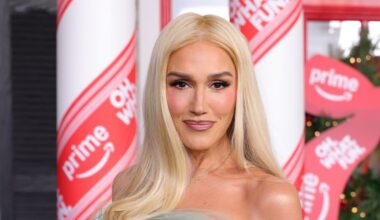 The National Desk dark theme brand icon