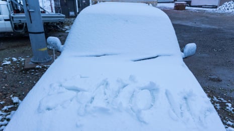 Footage shows first snow of the year falling at Perisher ski resort in New South Wales – video