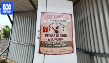 Fuel shortages spark WA farmers' ire amid claims city is getting priority access