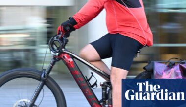‘Car brain’: Queensland government criticised for proposed age, speed and licence limits on ebikes | Queensland