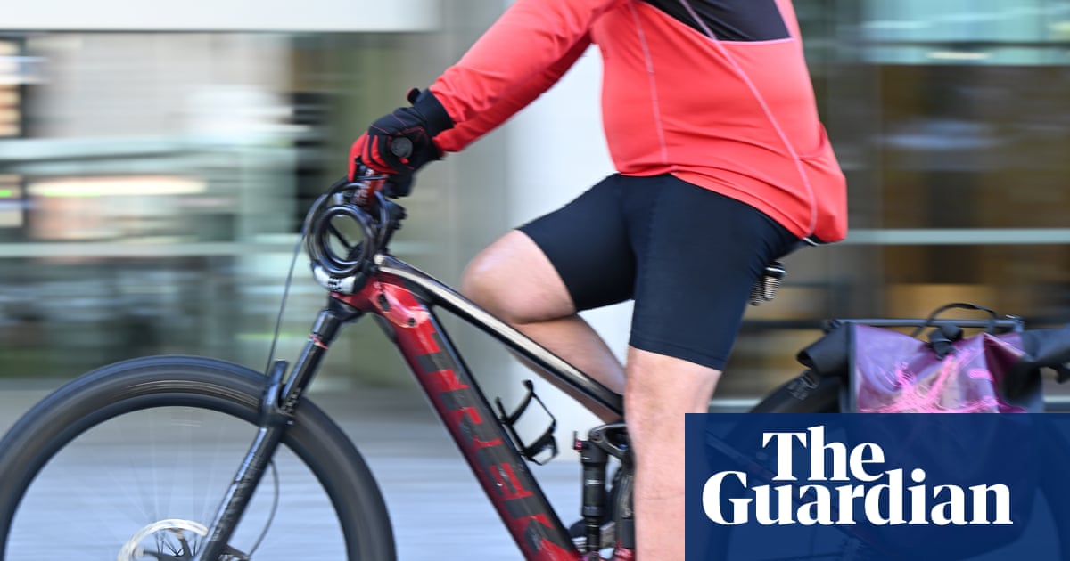 ‘Car brain’: Queensland government criticised for proposed age, speed and licence limits on ebikes | Queensland