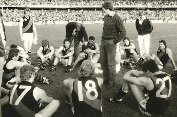 Kevin Sheedy addresses his players after being thrashed in the 1983 VFL grand final by Hawthorn.