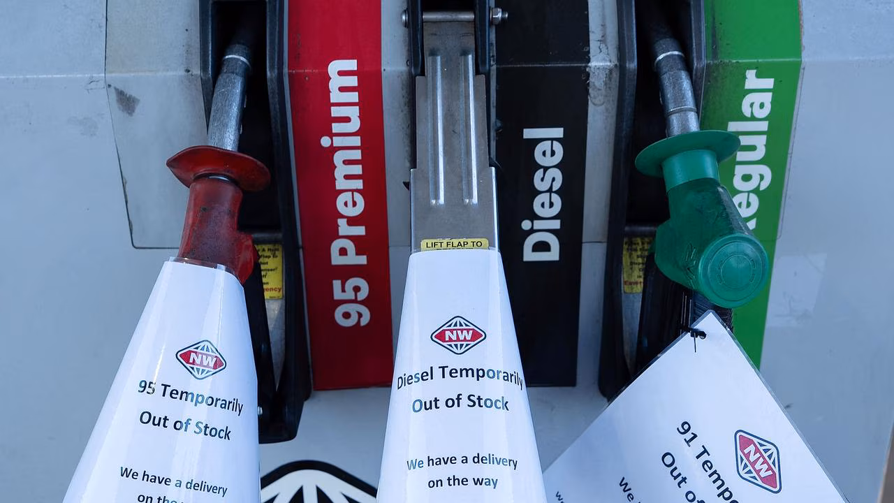 ‘Acting early’: New Zealand unveils four-phase plan to cope with fuel crisis