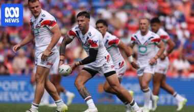 NRL live updates: Knights vs Warriors, Sharks vs Dolphins, Rabbitohs vs Tigers — blog, scores and stats