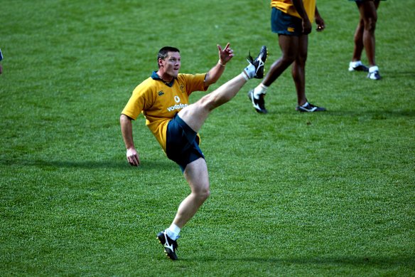 Matt Burke kicking at Homebush during training in 2003.