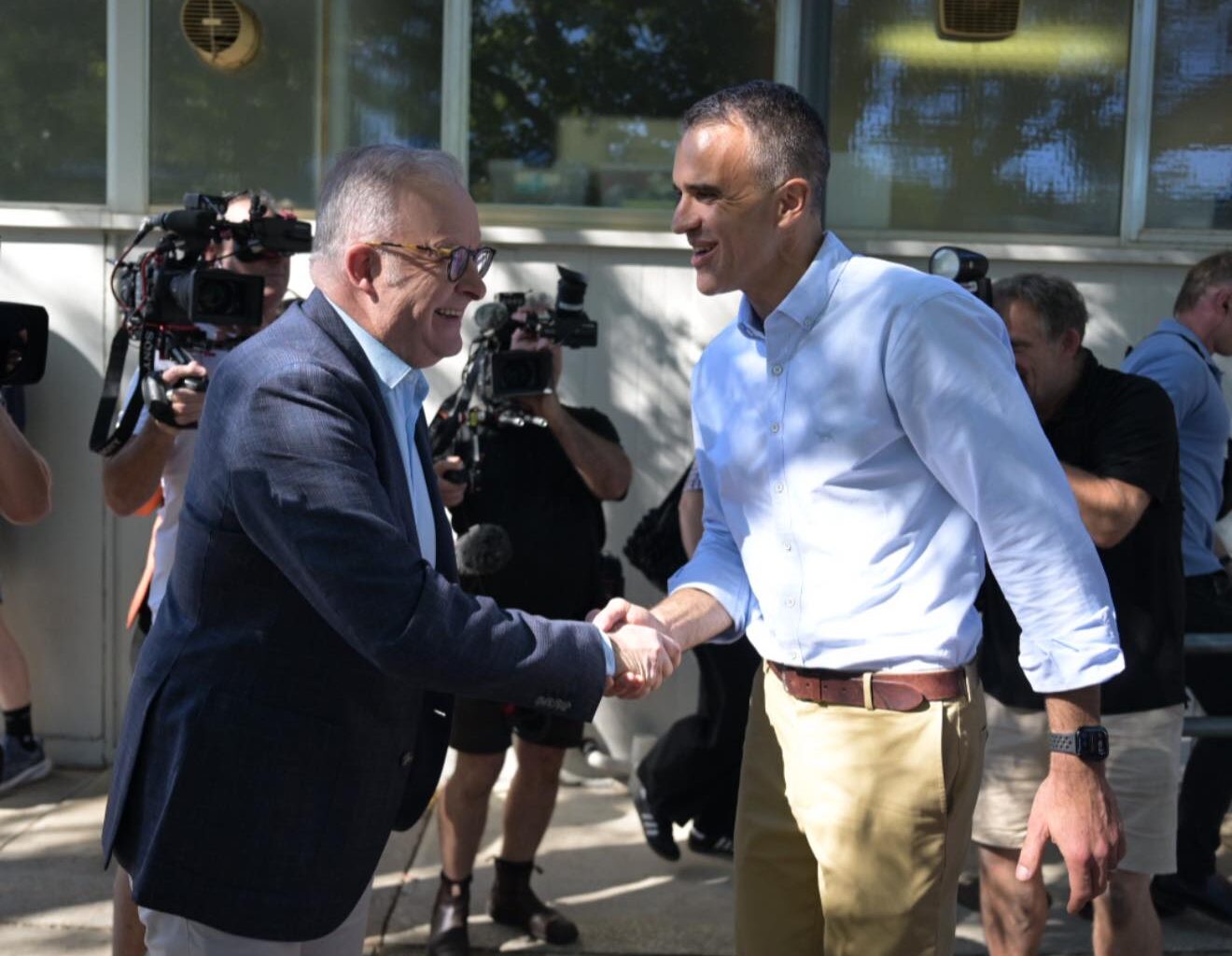 Labor secures second term in South Australia as opposition vote fragments