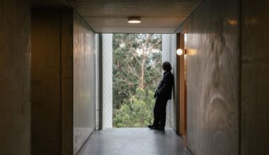 Queens Walk Housing by Cumulus Studio