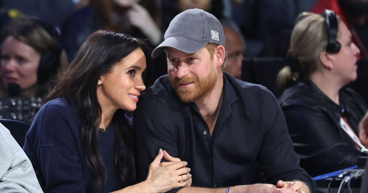 Royal Family LIVE: Prince Harry and Meghan 'difficult to work with' | Royal | News