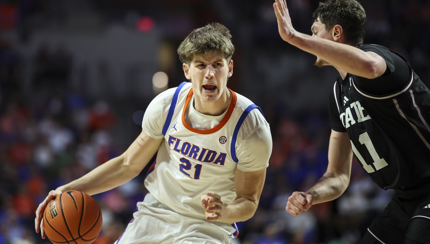 Alex the Great Gator torches Bulldogs for 26