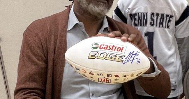 Former Penn State, NFL star visits Ephrata Lions for card show | Local Sports