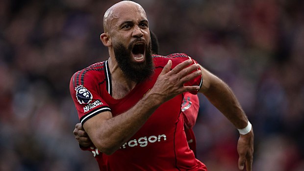 Bryan Mbeumo of Manchester United celebrates scoring his team's first goal.