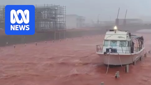 Cyclone Narelle isolates Exmouth, destroys airport and cuts essential services