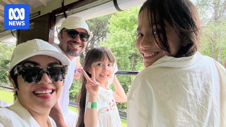 Australian Iranians hit back over 'racist' decision to block 7,000 tourist visa holders