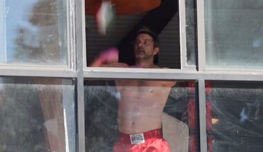 Joshua Jackson Works Out Shirtless at a Boxing Gym in LA, On Video